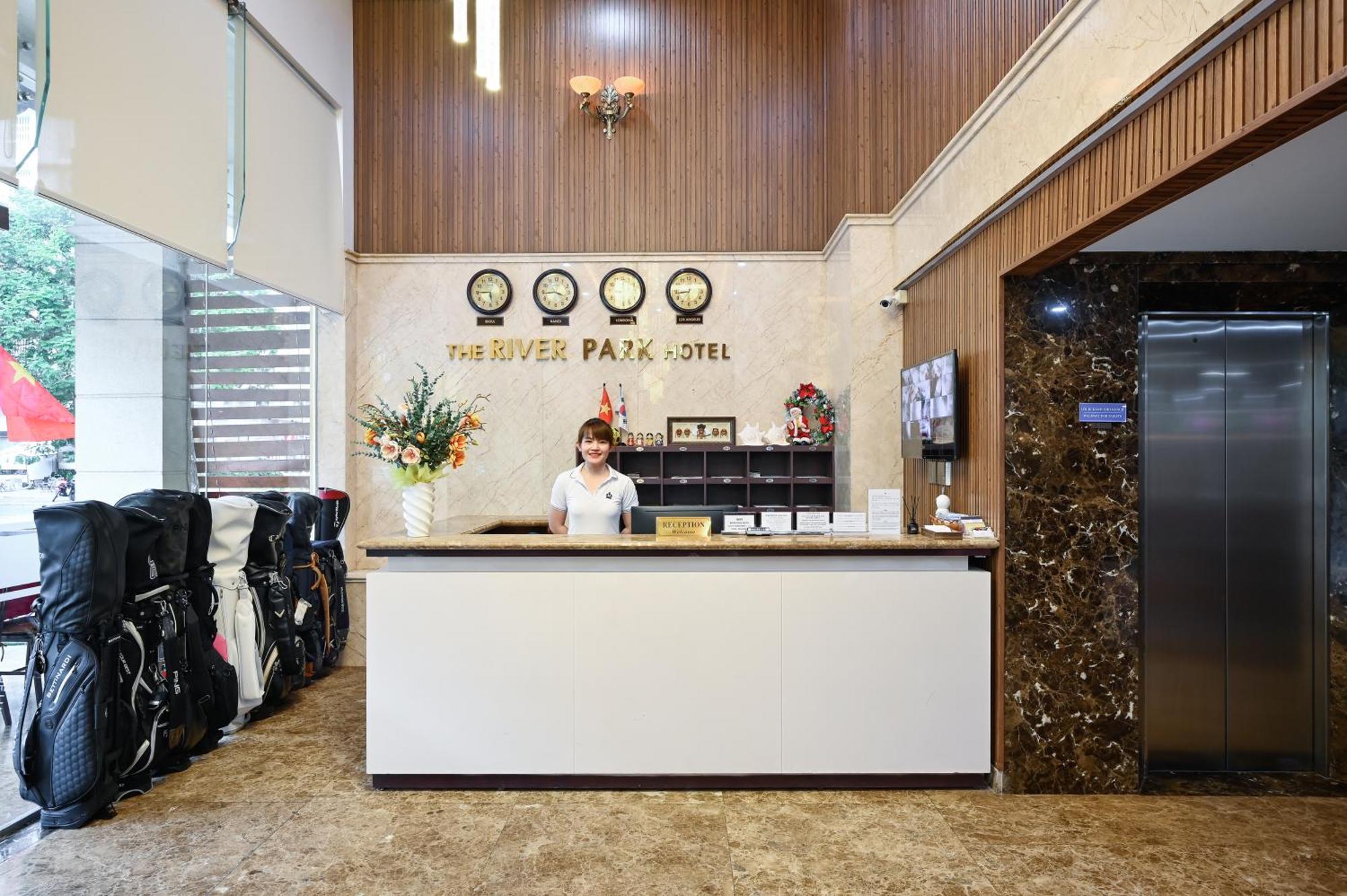 The River Park Hotel Thành Pho Ho Chí Minh Esterno foto